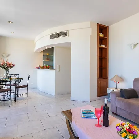 Le Saint-pierre Pet231 2p Appartement Cannes